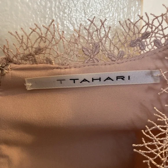 T Tahari Women’s Light Pink Dress Size S - Picture 2 of 4